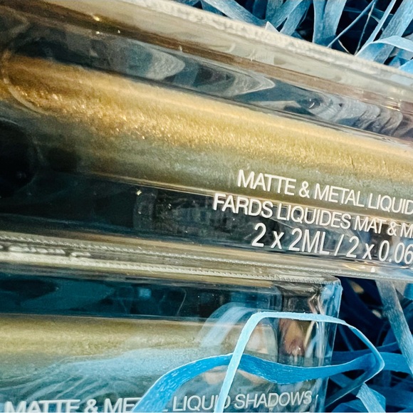 NIB HUDA BEAUTY Matte & Metal Melted Shadow in Minted & Dinero - Picture 4 of 10